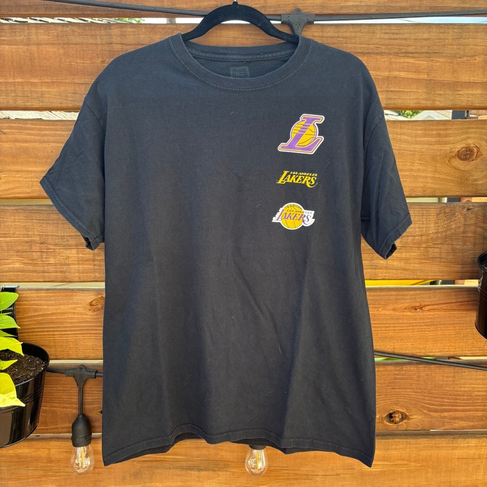 Ultra Game Lakers T-Shirt Mens Large Black Used Graphic Basketball Tee